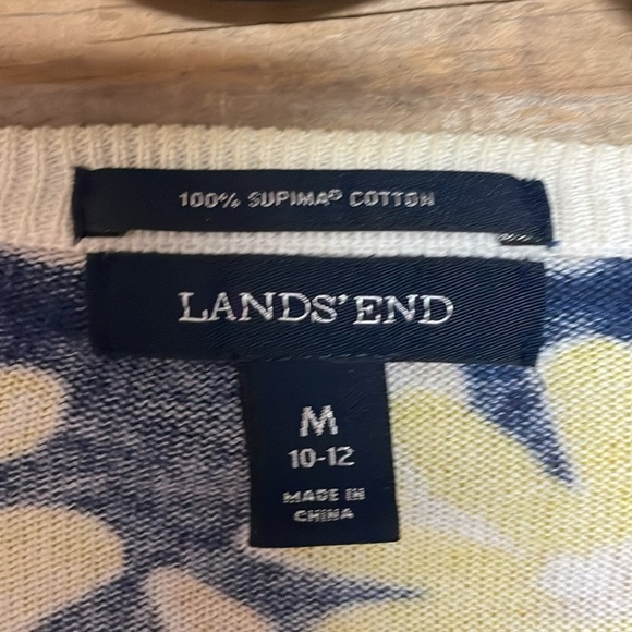 Lands’ End size medium navy with yellow floral button down crewneck cardigan - Picture 4 of 7